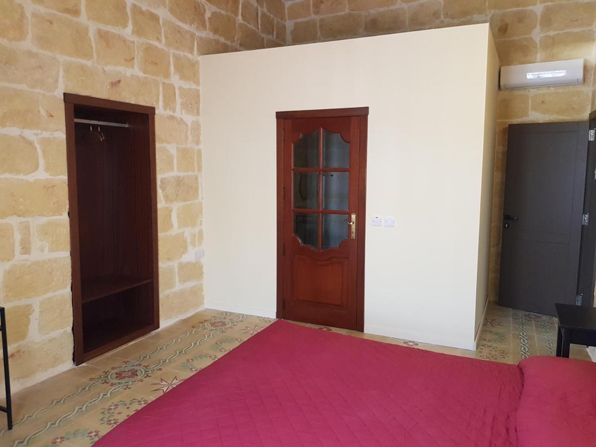Nadar Accommodation Nadur ภายนอก รูปภาพ